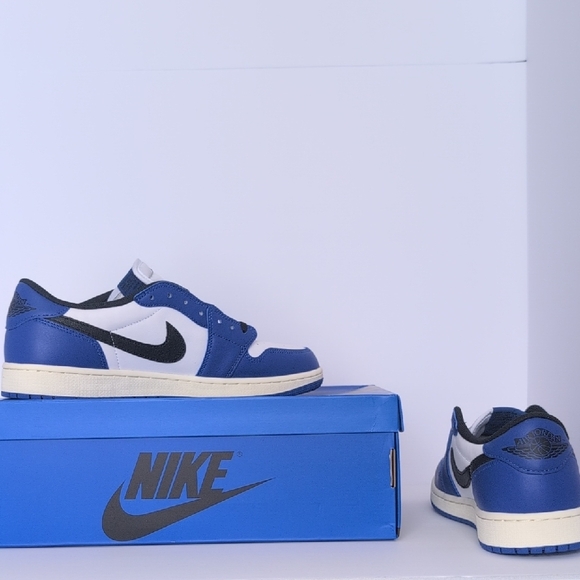 Air Jordan 1 Low Game Royal - Picture 4 of 16
